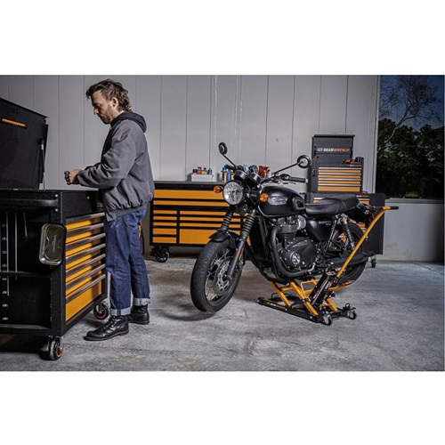 ATV and Motorcycle Jack, 0.75 Ton(s) Capacity, 4-2/3" Lowered, 14-1/2" Raised, Manual Hydraulic Brunswick Fyr & Safety