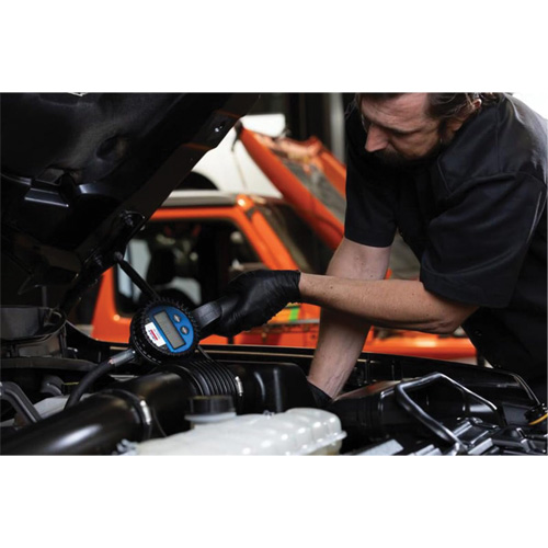 D&eacute;bitm&egrave;tre &eacute;lectronique de lubrifiant avec rallonge flexible &agrave; 90° Brunswick Fyr & Safety