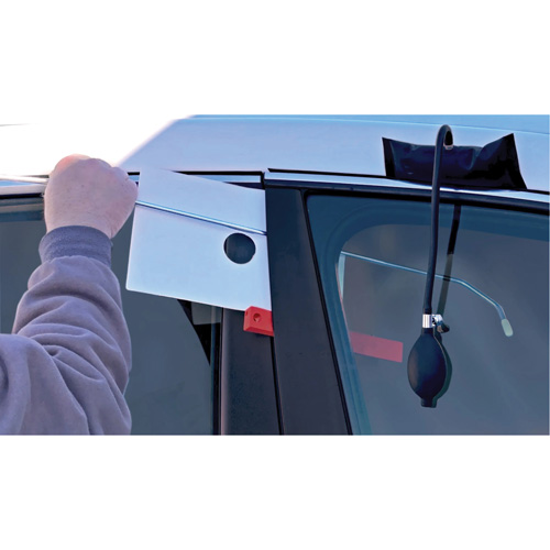 Trousse doutils douverture durgence &agrave; longue port&eacute;e Brunswick Fyr & Safety