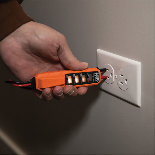 Trousse dessai &eacute;lectrique avec multim&egrave;tre num&eacute;rique Brunswick Fyr & Safety