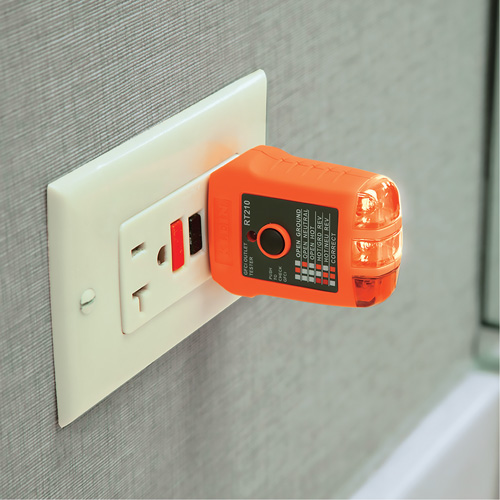 Trousse dessai &eacute;lectrique avec multim&egrave;tre num&eacute;rique Brunswick Fyr & Safety