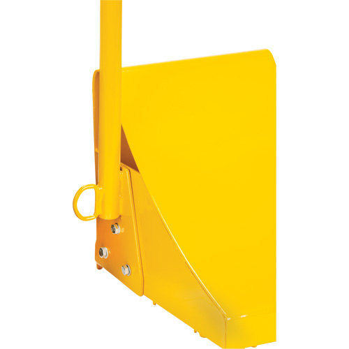 Ice Chock with Ergonomic Handle, Steel, Yellow, 8-1/16" W x 10-5/8" D x 8-13/16" H Brunswick Fyr & Safety