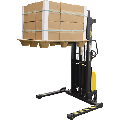 Gerbeur pour chariot &eacute;l&eacute;vateur, Fonctionnement &eacute;lectrique, Capacit&eacute; 2000 lb, Lev&eacute;e max 63" Brunswick Fyr & Safety