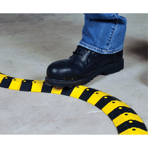 Ultra-Sidewinder&reg; Cable Protection System - Small, 39.5" x 3" x 0.75", 32000 lbs. (16 tons) Brunswick Fyr & Safety