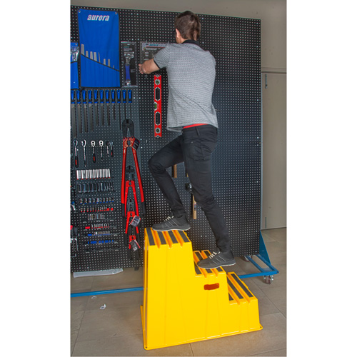 Escabeau industriel, 3 marches, 34-13/16" x 22-7/16" x Hauteur 28-1/2" Brunswick Fyr & Safety