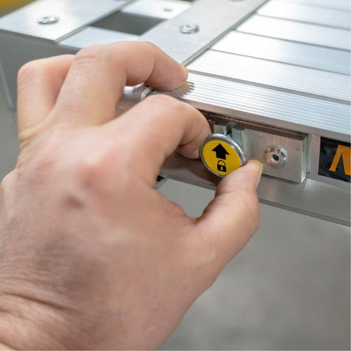 Telescoping Work Plank, 108" W x 12" D, 250 lbs. Capacity, Knocked Down Brunswick Fyr & Safety