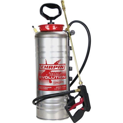 Pulv&eacute;risateur de b&eacute;ton &agrave; r&eacute;servoir Evolution, 3,5 gal. (13,2 L), Acier inoxydable, Lance de 19" Brunswick Fyr & Safety