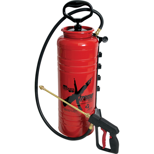 Vaporisateur de b&eacute;ton industriel Xtreme avec perche antigoutte, 3,5 gal. (13,25 L), Acier, Lance de 24" Brunswick Fyr & Safety