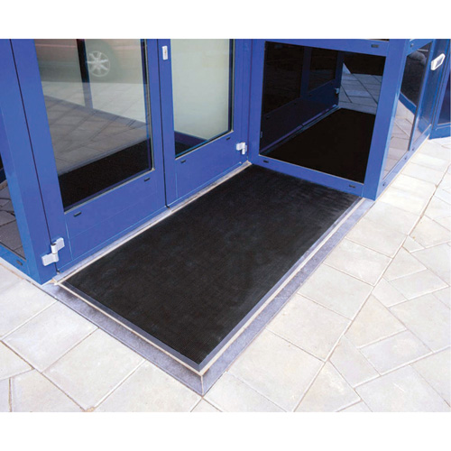 Gritstop Fingermat Matting, Rubber, Scraper Type, Textured Pattern, 2-2/3" x 3-3/4", Black Brunswick Fyr & Safety