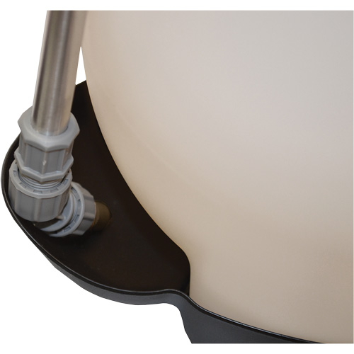 Cleaning & Restoration Series Foaming Compression Sprayer, 2 gal. (9 L), Polyethylene, 21" Wand Brunswick Fyr & Safety