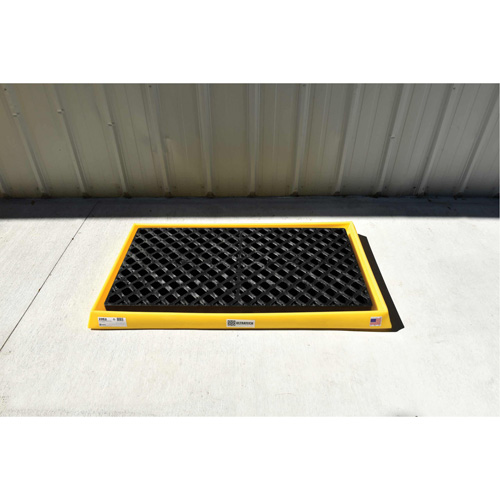 Plateaux Ultra-Containment Tray, 54" lo x 29,8" la x 3,5" h, Cap. de d&eacute;versement 14 gal. US Brunswick Fyr & Safety