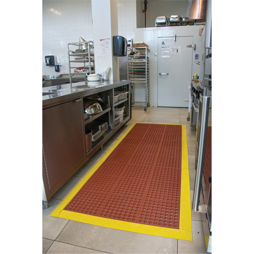 Anti-Fatigue Link Matting, Honeycomb, 3' x 3' x 1/2", Brown, Nitrile/Rubber Brunswick Fyr & Safety