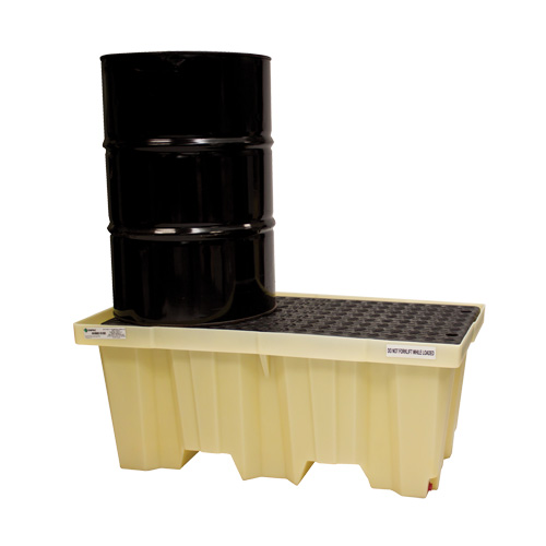 Palettes Poly-Spillpallet emboîtables avec drain pour 2 barils, Capacit&eacute; de d&eacute;versement 66 gal. US, 51" x 26" x 21" Brunswick Fyr & Safety
