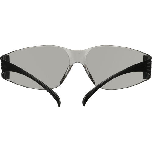 Lunettes de protection de s&eacute;rie 100 SecureFit, Lentille Gris/Int&eacute;rieur/ext&eacute;rieur, Antibu&eacute;e/Anti-&eacute;gratignures, ANSI Z87+/R&eacute;pond ou surpasse la norme CSA Z94.3 Brunswick Fyr & Safety