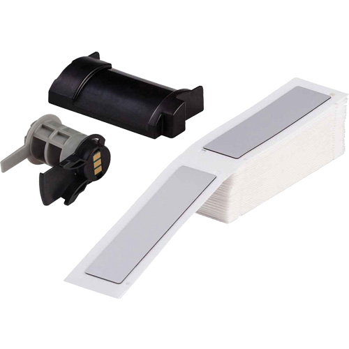 &eacute;tiquettes sur&eacute;lev&eacute;s pour panneaux, Polyester, 1" lo x 4" h, Blanc Brunswick Fyr & Safety