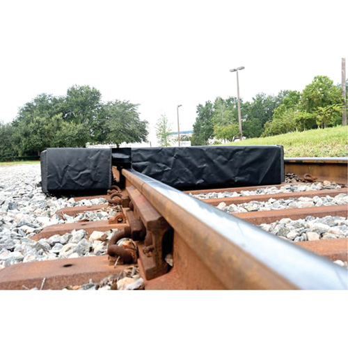 Ultra-Track Berm, 144 US gal. Capacity, 4' W x 6' L x 12" H, Foam Wall Brunswick Fyr & Safety