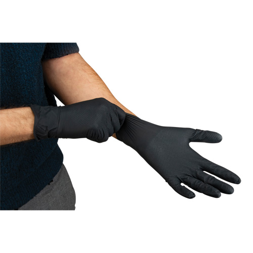 Gants d'examen de poids lourd &agrave; prise tactile, Petit, Nitrile, 8 mils, Sans poudre, Noir Brunswick Fyr & Safety