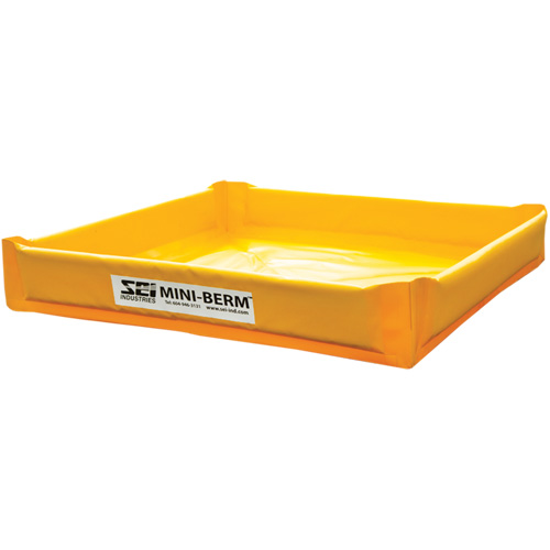 Berme de confinement compacte Mini-Berm en PVC jaune, Capacit&eacute; 34 gal. US, 3' la x 3' lo x 6" h Brunswick Fyr & Safety