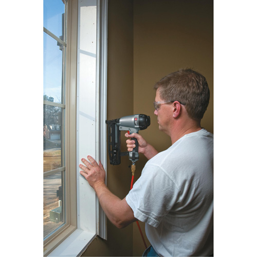 Ensemble de cloueuse de finition Brunswick Fyr & Safety