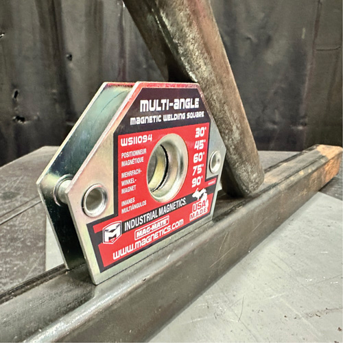 Magnetic Welding Squares, 4-3/8" L x 3/4" W x 3" H, 55 lbs. Brunswick Fyr & Safety