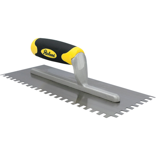 Truelles dent&eacute;es avec prise Ergo-Grip pour lapplication des adh&eacute;sifs Brunswick Fyr & Safety