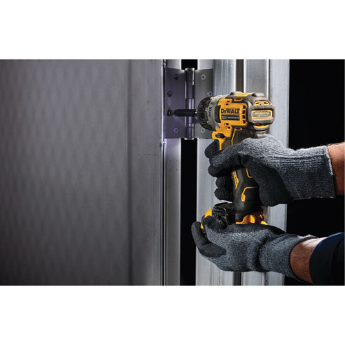 Tournevis &agrave; moteur sans balai Xtreme (outil seulement), 1/4", 12 V, 200 UWO couple max., Lithium-ion bloc-pile Brunswick Fyr & Safety