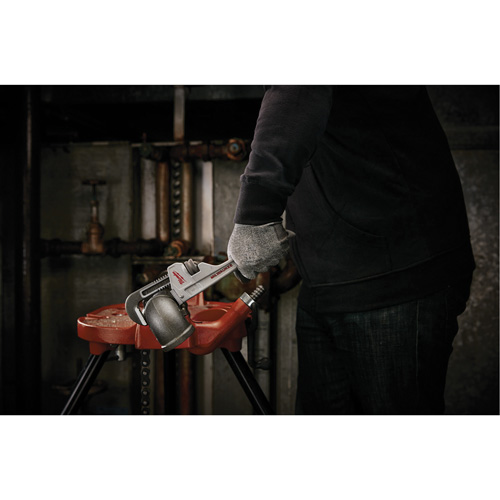 Cl&eacute; &agrave; tuyau, Cap des m&acirc;choires 1-1/2", Longueur 10", Prise Ergonomique Brunswick Fyr & Safety