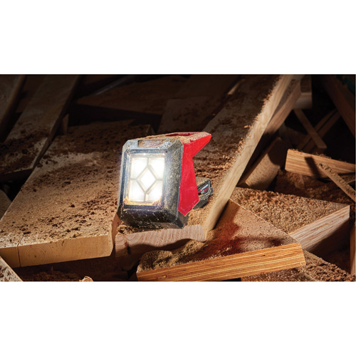 Projecteur d'illumination montable M12 ROVER, DEL, 250 W, 1000 lumens Brunswick Fyr & Safety