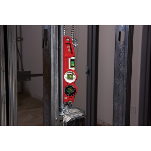 Niveau torpille moul&eacute; sous pression verrouillable avec fiole 360 degr&eacute;s, 10" lo, Aluminium, 3 fioles, Magn&eacute;tique Brunswick Fyr & Safety