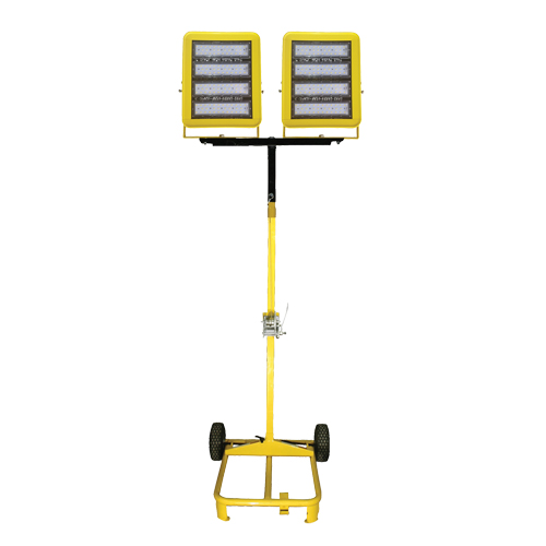 Chariot d'&eacute;clairage &agrave; deux t&ecirc;tes avec treuil, DEL, 400 W, 60 000 lumens, Boîtier en Aluminium Brunswick Fyr & Safety