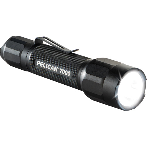 Lampe de poche tactique de s&eacute;rie 7000, DEL, 774 lumens, Piles CR123 Brunswick Fyr & Safety