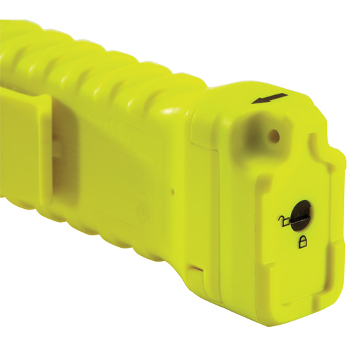 Magnetic Right Angle Flashlight, LED, 336 Lumens, AA Batteries Brunswick Fyr & Safety