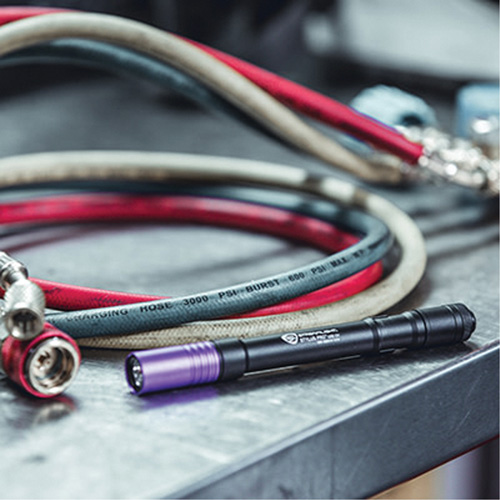 Lampe stylo UV avec port de recharge micro USB Stylus Pro, DEL, Corps en Aluminium, piles Rechargeable, Compris Brunswick Fyr & Safety