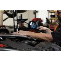 D&eacute;bitm&egrave;tre &eacute;lectronique de lubrifiant avec rallonge flexible &agrave; 90° Brunswick Fyr & Safety