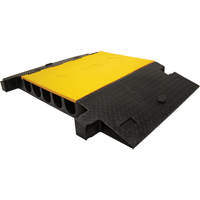 Protecteur de c&acirc;ble robuste Yellow Jacket, 5 canaux, 35,75" lo x 57,25" la x 5,125" h Brunswick Fyr & Safety