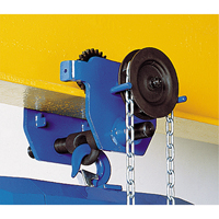 Chariot &agrave; avanc&eacute;e par chaîne Corso, 2000 lb (1 tonne) Capacit&eacute;, 2-1/3" - 8-2/3" Brunswick Fyr & Safety