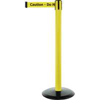 Montant pour syst&egrave;me Advance TensaBarrier, Acier, 36" h, Ruban Noir/Jaune, Longueur du ruban 7,5' Brunswick Fyr & Safety