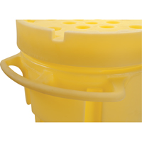 Trousse de lutte contre les d&eacute;versements de premi&egrave;re qualit&eacute;, Universel, Overpack/Baril de r&eacute;cup&eacute;ration, Absorbance de 95 gal. US Brunswick Fyr & Safety