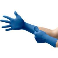 UltraSense&reg; EC Gloves, X-Small, Nitrile, 5-mil, Powder-Free, Blue, Class 2 Brunswick Fyr & Safety