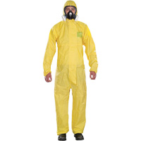 Combinaisons jetables pour usage mod&eacute;r&eacute; Microchem, Petit, Jaune, Polypropyl&egrave;ne Brunswick Fyr & Safety