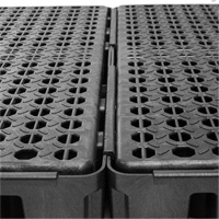 Palette de confinement des d&eacute;versements &agrave; profil bas Black Diamond, Capacit&eacute; de d&eacute;versement 25.5 gal. US, 49" x 24" x 6,5" Brunswick Fyr & Safety