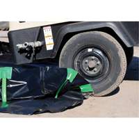 Ultra-Containment Berm&reg;, 179 US gal. Capacity, 4' W x 6' L x 12" H, Stake Wall Brunswick Fyr & Safety