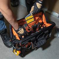 Sac &agrave; outils avec grande ouverture Tradesman Pro, Nylon balistique, 42 pochettes, Noir Brunswick Fyr & Safety