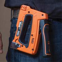 Agrafeuse pour c&acirc;blage libre, Agrafes 5/16"/1/4"/11/32" Brunswick Fyr & Safety