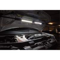 Baladeuse sous-capot pliante, Crochet, Rechargeable, 1400 lumens Brunswick Fyr & Safety